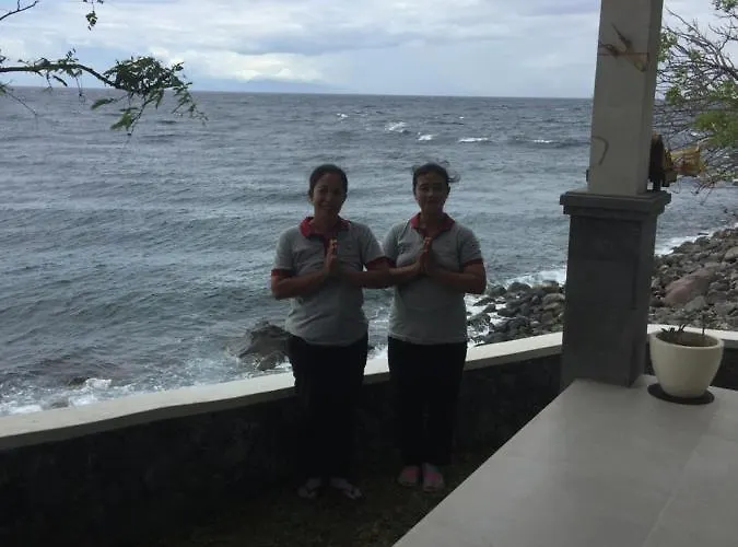 Gili Pesona Villa *